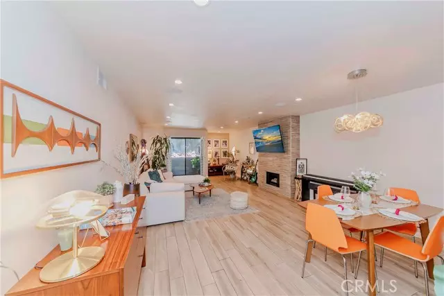 Los Angeles, CA 90068,1940 N Highland AVE 66