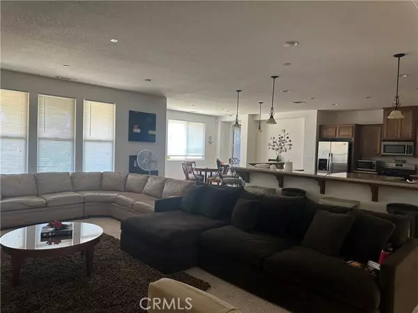 Phelan, CA 92371,9322 Hollywood CT