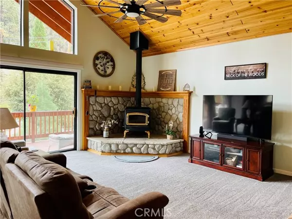 CA 93225,2041 Symonds DR