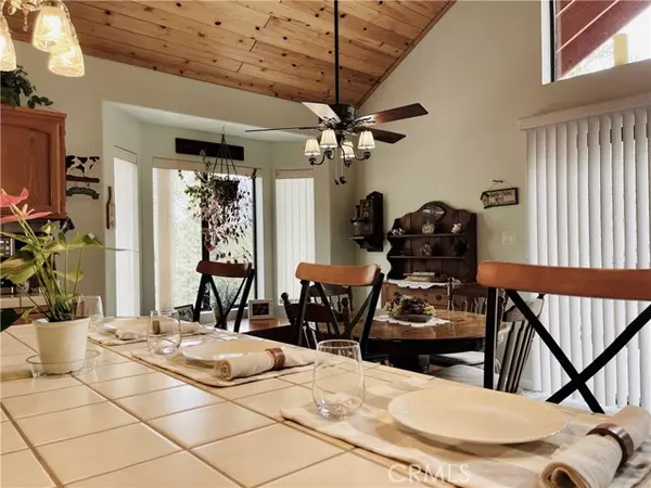 CA 93225,2041 Symonds DR