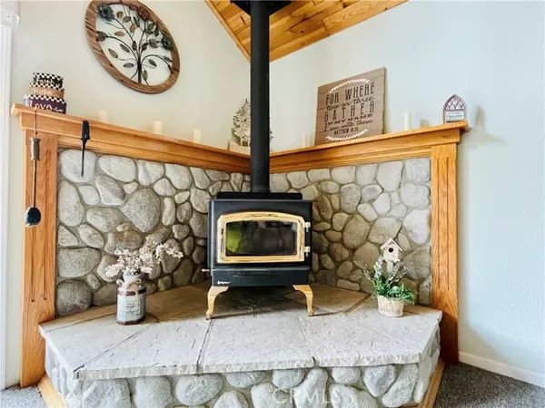 CA 93225,2041 Symonds DR