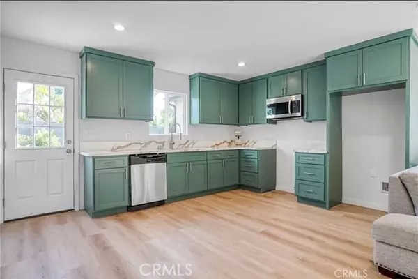 Panorama City, CA 91402,14320 Osborne ST