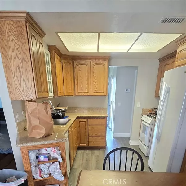 Barstow, CA 92311,810 Cholla DR