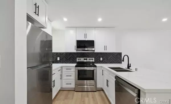 17000 Burbank BLD 214, Encino, CA 91316