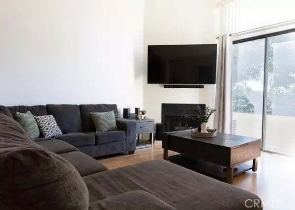 Chatsworth, CA 91311,21241 Lassen ST 1