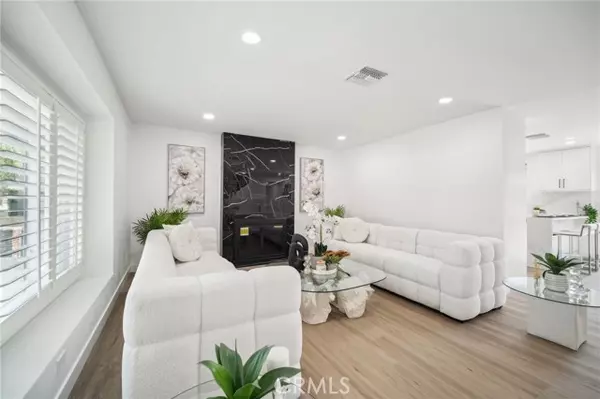 Porter Ranch, CA 91326,19040 Celtic ST