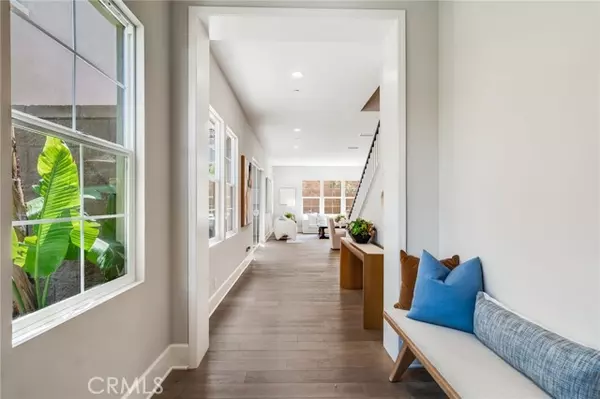 Irvine, CA 92620,126 Paxton