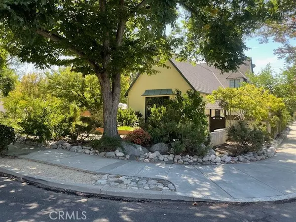 470 W 11th ST, Claremont, CA 91711