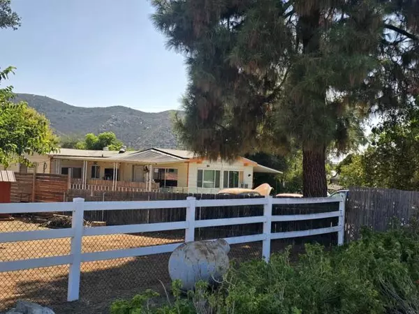 15613 Hawley CT, El Cajon, CA 92021