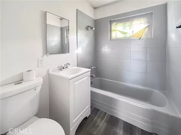 Los Angeles, CA 90011,2811 S Central AVE