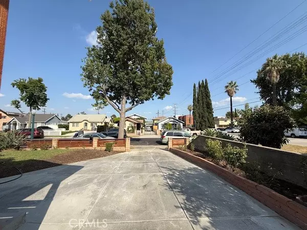 Alhambra, CA 91803,2037 3rd St
