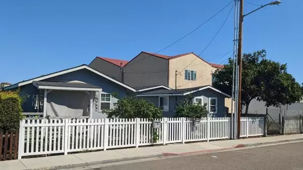 Carlsbad, CA 92008,3258 Tyler St