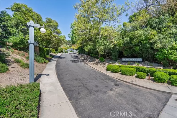 Atascadero, CA 93422,45 Sombrilla CT