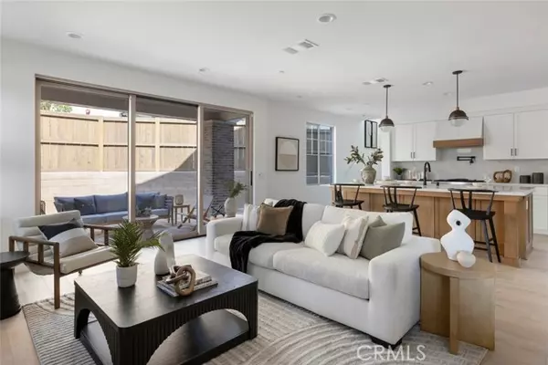 195 E Palm ST, Altadena, CA 91001