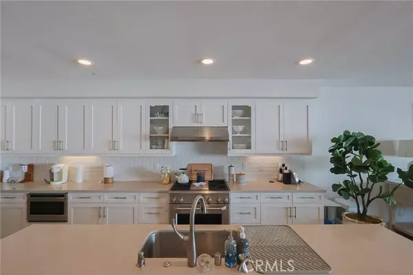 Oceanside, CA 92054,700 S The Strand 202