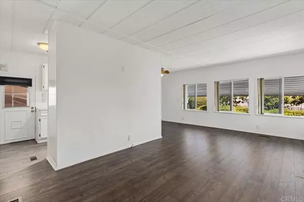 Vista, CA 92084,1501 Anza AVE 72