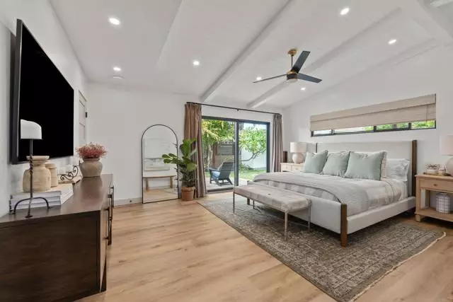 Carlsbad, CA 92008,3810 Adair WAY