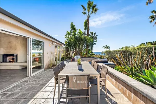 Laguna Beach, CA 92651,30692 Marilyn