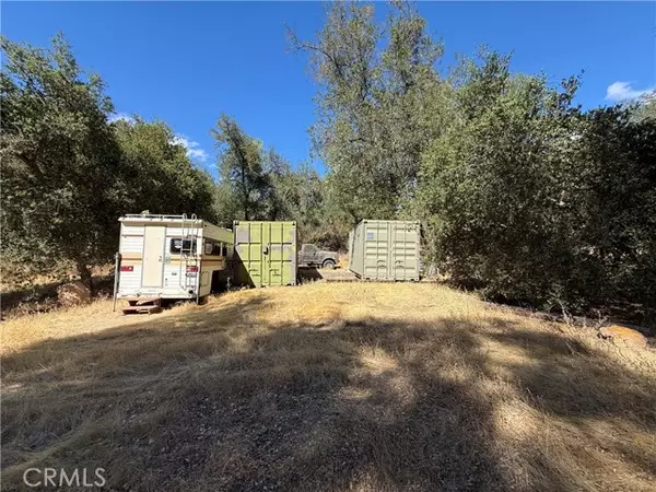 Bradley, CA 93426,18 Sapaque Valley rd