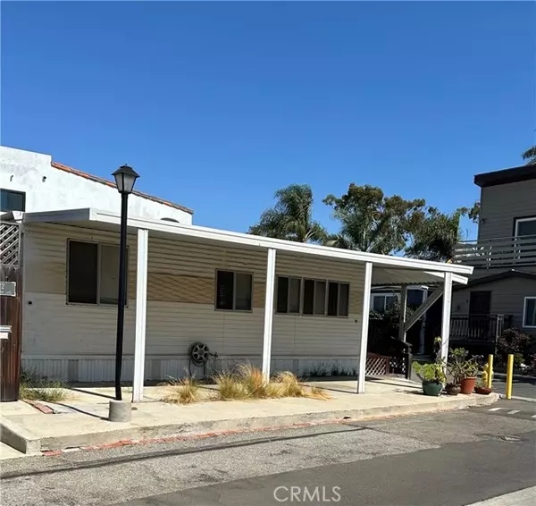 Seal Beach, CA 90740,123 Cottonwood LN