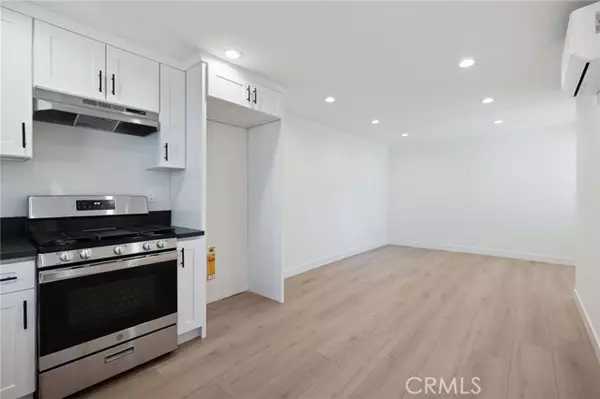 Valley Glen, CA 91401,13355 Erwin