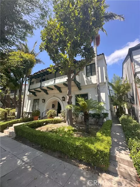 Beverly Hills, CA 90212,137 S Roxbury DR