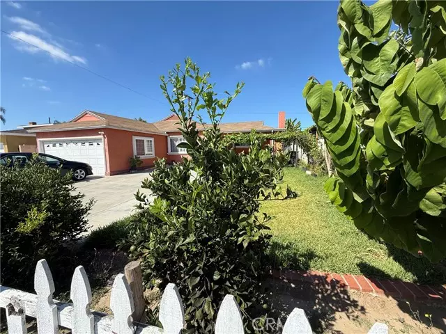 1014 N Daisy AVE, Santa Ana, CA 92703