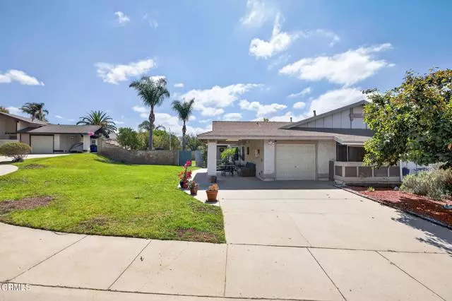 860 Laurel Park Circle CIR, Camarillo, CA 93012