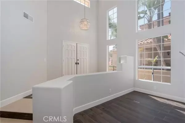 Laguna Niguel, CA 92677,7 Cosenza