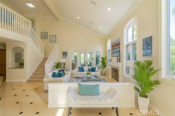 Huntington Beach, CA 92648,6471 Morningside DR