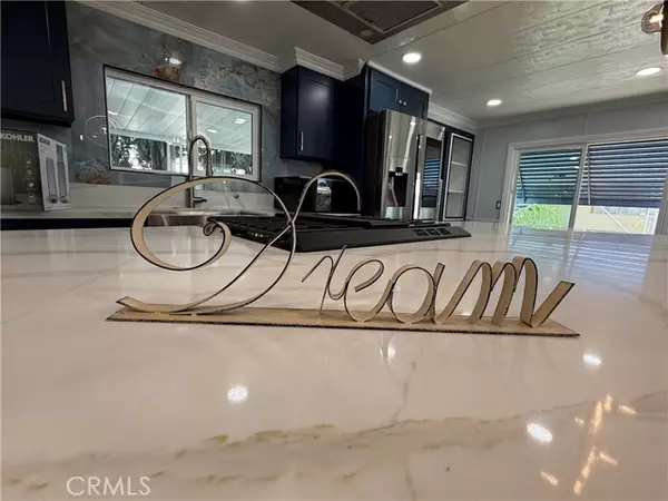 Canoga Park, CA 91304,8801 ETON