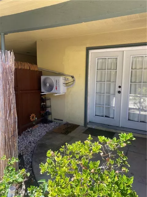Santa Ana, CA 92701,611 S Orange AVE 1