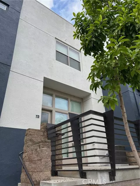 5403 W 149th PL 13, Hawthorne, CA 90250