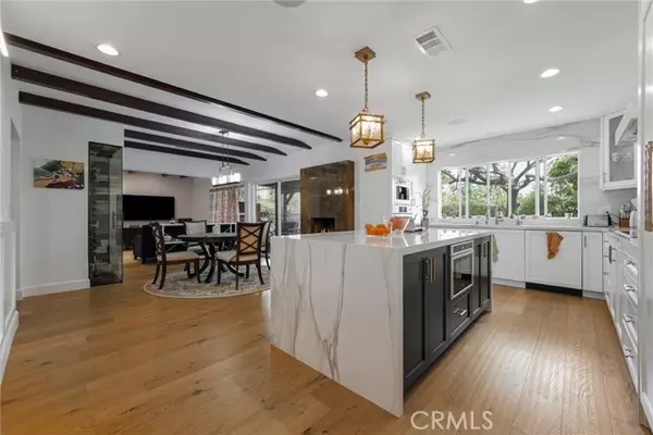 2528 N Orchard DR, Burbank, CA 91504