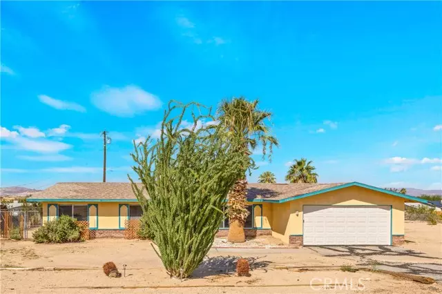 Twentynine Palms, CA 92277,73940 Desert Dunes DR
