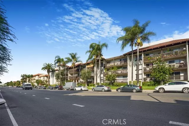 5334 Lindley AVE 115, Encino, CA 91316