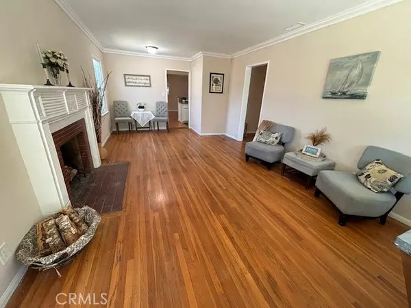 Reseda, CA 91335,7252 Rhea