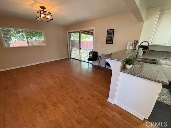 Reseda, CA 91335,7252 Rhea