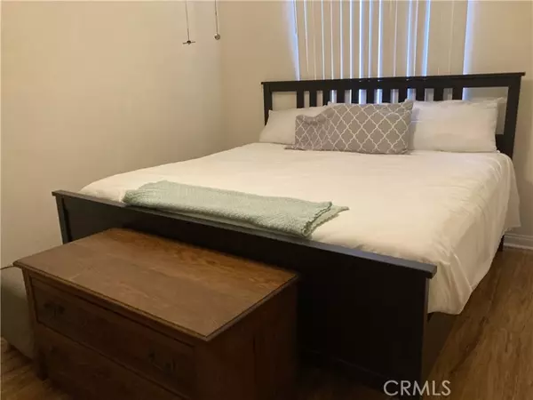 Huntington Beach, CA 92648,610 Olive AVE