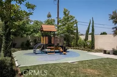 Compton, CA 90222,1950 N Bloom DR