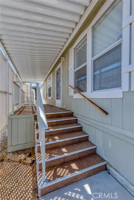 Yucca Valley, CA 92284,56254 29 Palms Hwy 22