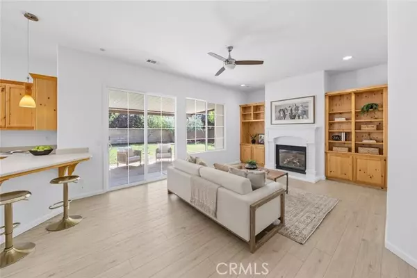 Paso Robles, CA 93446,912 Salida Del Sol