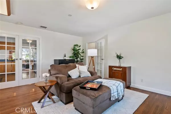 Sherman Oaks, CA 91401,14354 Emelita ST