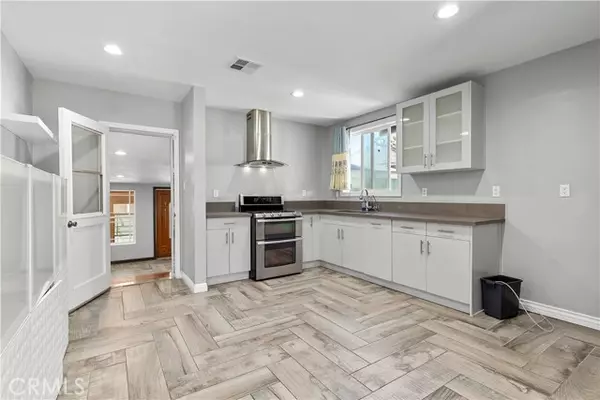 Santa Ana, CA 92704,4512 W Watkins