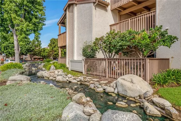 16581 Grunion LN 204, Huntington Beach, CA 92649