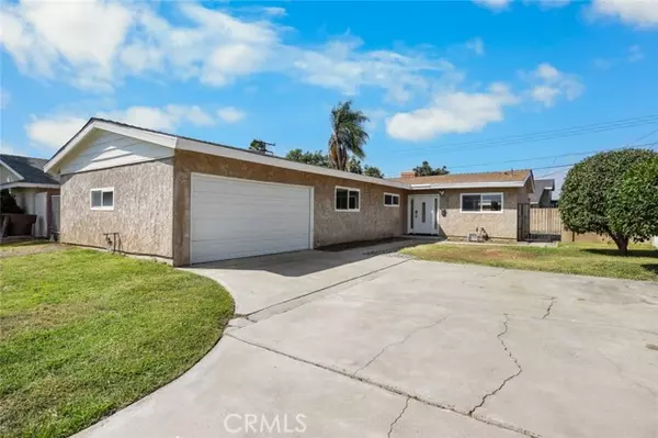 2407 Greenbrier AVE, Anaheim, CA 92801