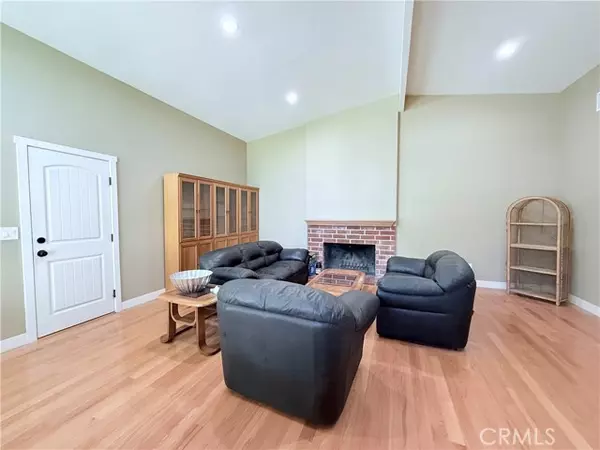 Los Alamitos, CA 90720,3361 Rossmoor WAY