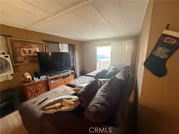 Rosamond, CA 93560,3300 15th ST 182