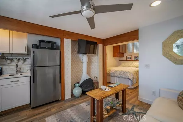Dana Point, CA 92629,33915 Robles DR B