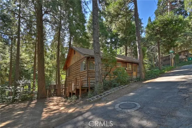 23312 Seeley WAY, Crestline, CA 92325